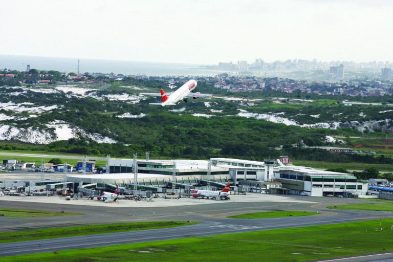 Concluídas obras na pista principal do Aeroporto Internacional de Salvador