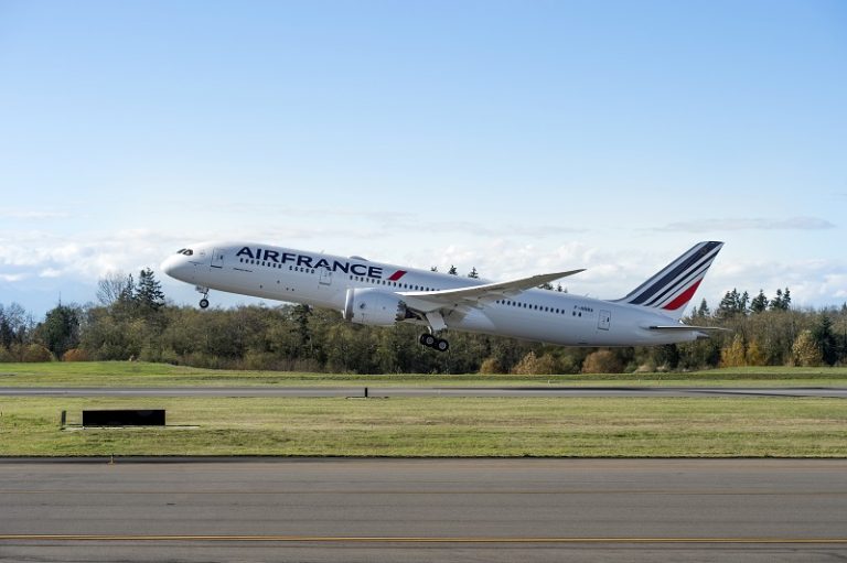 Air France recebe seu primeiro Boeing 787-900