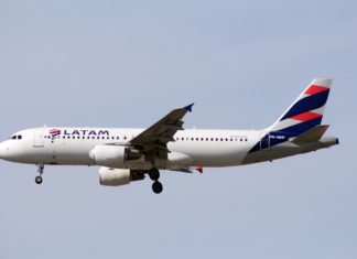 Latam Airlines Brasil anuncia voo direto entre Curitiba e Santiago Latam Brasil Airbus A320