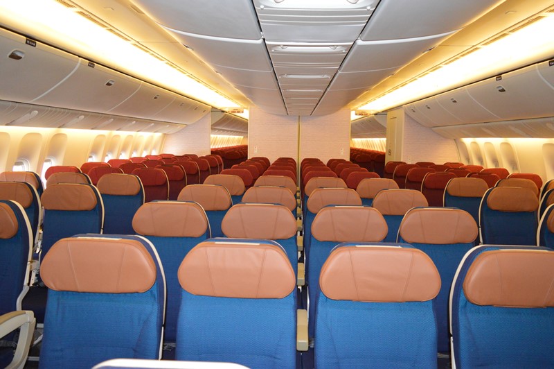 Boeing 777-300ER da Latam Airlines Brasil com novas cabines entra em operação regular 2