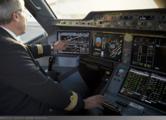 Airbus entrega primeiros A350 com opção de telas sensíveis ao toque no cockpit
