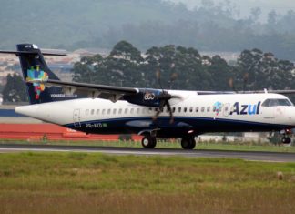 Azul certifica frota ATR para uso de celulares a bordo