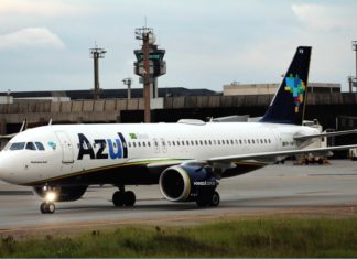 Azul reabrirá seis bases de operação em julho