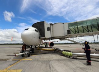 Engie instala solução para fornecer energia renovável a aviões em Brasília