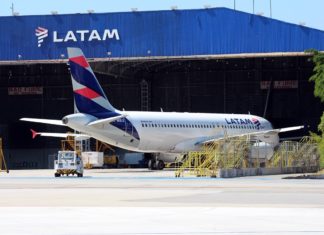 Latam está com vagas abertas para mecânico de aeronaves