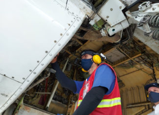 Latam abre 20 vagas de estágio para área de manutenção aeronáutica