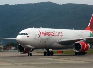 Aeroporto Internacional de Florianópolis ganha terceira rota cargueira