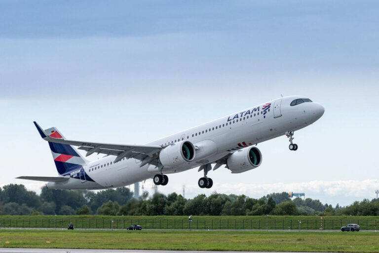 Latam Brasil recebe 8 novas aeronaves em um mês e está pronta para crescer em 2024