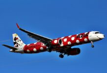 Azul é eleita Melhor Companhia Aérea do Brasil