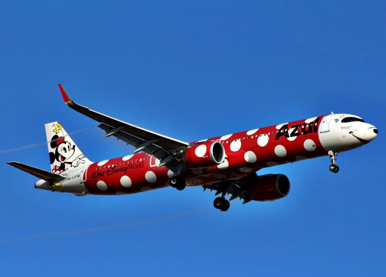 Azul é eleita Melhor Companhia Aérea do Brasil