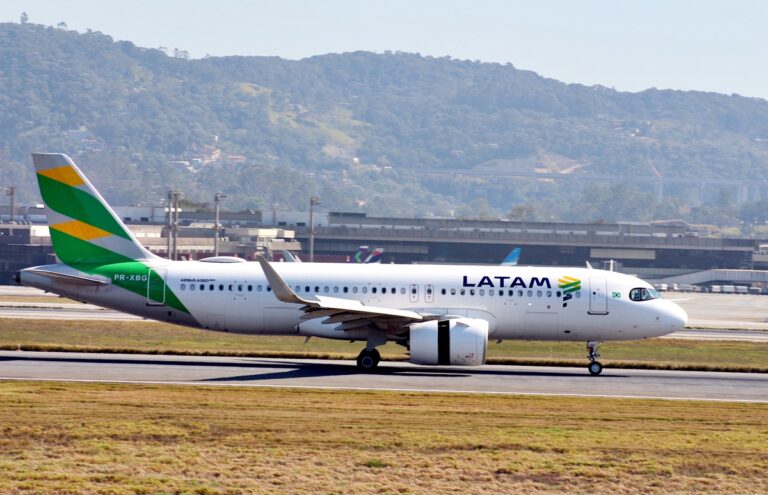Aviação brasileira registra crescimento recorde com 22,9 milhões de passageiros